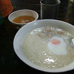 ร้านโจ๊กหมูสะบัดช่อ 1