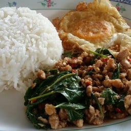 ร้านกบลูกชิ้นหมู ลูกชิ้นเนื้อน้ำใส  ถนนกาญจนาภิเษก (ปากซอยสวนผักมุ่งหน้าบางบัวทอง)