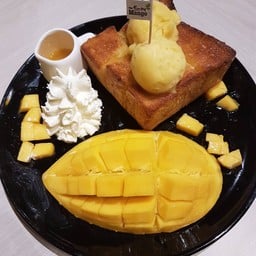 Honey Toast มะม่วง