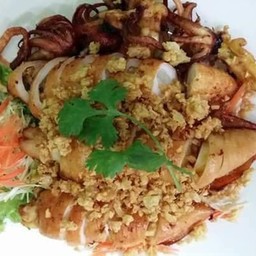 หมึกทอดกระเทียม