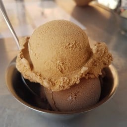 ตี๋ไอศครีมกะทิสด