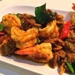 ผัดเผ็ดเห็ดแครงกุ้ง