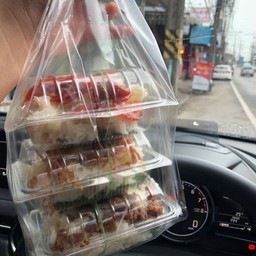 ข้าวเหนียว หมู-เนื้อ