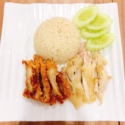 ข้าวมันไก่หงษ์ทอง