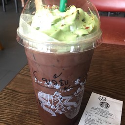 วิปชาเขียวข้างบนอร่อยมาก