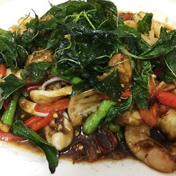 ผัดขี้เมารวมมิตร