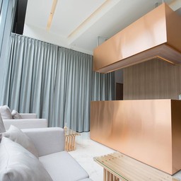 โซฟานั่งรอรับบริการ