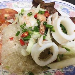 ยำวุ้นเส้นทะเล