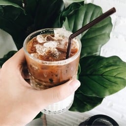 คาเฟ่ลาเต้เย็น