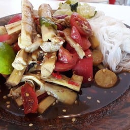 ตำหน่อไม้