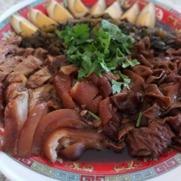 เล้ง โภชนา ขาหมูวังหิน