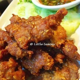 สันคอหมูทอดจิ้มแจ่ว