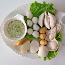 อ๋าลูกชิ้นปลา ถนนบางแค