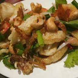 ยำสามกรอบ