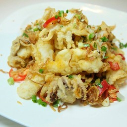 ปลาหมึกทอดพริกเกลือ