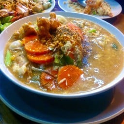 ร้านหน้าจานยักษ์