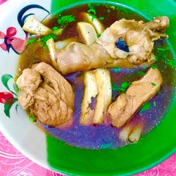 ก๋วยจั๊บไก่ ป้าทีป
