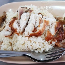 ปลาอินทรีย์ทอด (กับข้าว)