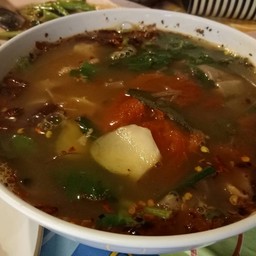 ต้มแซ่บขาหมู