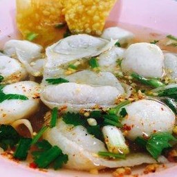 เกาเหลาเกี๊ยวปลา ต้มยำ