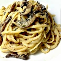 พาสต้าครีมเห็ดทรัพเฟิล