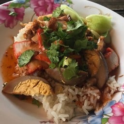 โก๊เฟว ข้าวหมูแดง