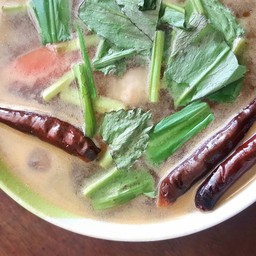 ต้มยำไก่บ้าน