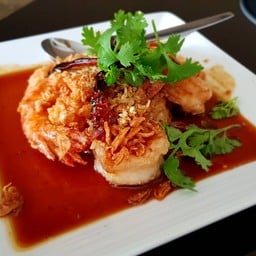 Rurin Boutique & Bistro