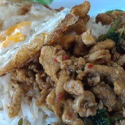 คุณแช็กอาหารตามสั่ง