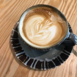 Folks Fac : Sit And Read Homemade Kaffe