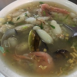 ใส่หอยตลับ ไข่ปลาหมึก กุ้ง 