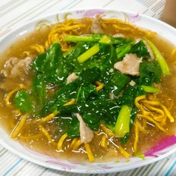 ราดหน้าหมูเด้งสิทธิเจริญ
