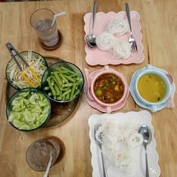 ขนมจีน แกงไตปลา