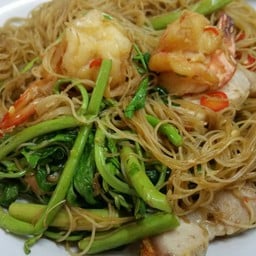 จ๊ะเอ๋ กุ้งแค่ 2 ตัว !!!