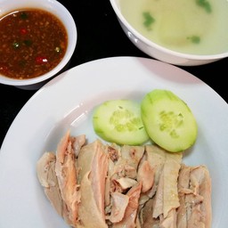 ไก่เนื้อนุ่ม​ juicy กินกับน้ำจิ้มรสเด็ด
