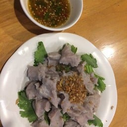 ลูกชิ้นปลากรายลวกจิ้ม