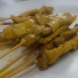 หมูสะเต๊ะ แม่รีย์