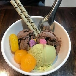 Madame Koo Shabu & Bingsu