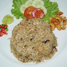 ข้าวผัดหนำเลี้ยบเจ