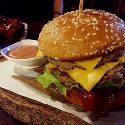 มอนส์เตอร์หมู