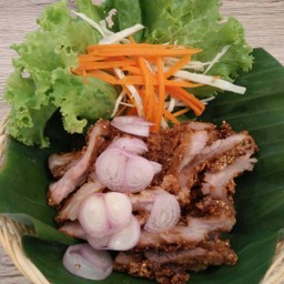หมูคลุกฝุ่น
