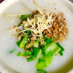 เกาเหลาเลือดหมู