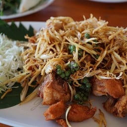 ไก่ทอดสมุนไพร