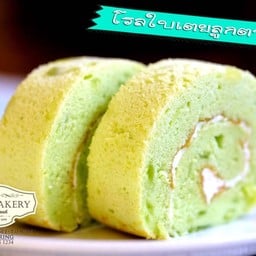 เค้กโรลใบเตยลูกตาล