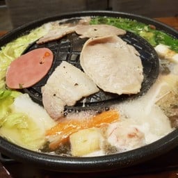 Fluke Shabu & Grill ราชพฤกษ์