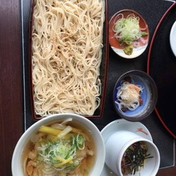 อันนี คือ น้ำซุปรสชาติ ดีมาก โซบะเย็น กินกะซุปร้อน ...คือมันใช่มมาก