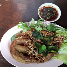 เมนูใหม่มาแนะนำค่ะ ปลาเนื้ออ่อนทอดกระเทียมกรอบๆ