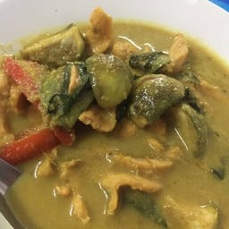 ข้าวแกงคุณพรรณี