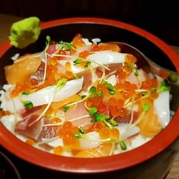 Dontaku Japanese Dining ยูโนโมริ ออนเซน