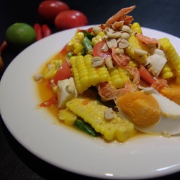 ตำข้าวโพดไข่เค็ม